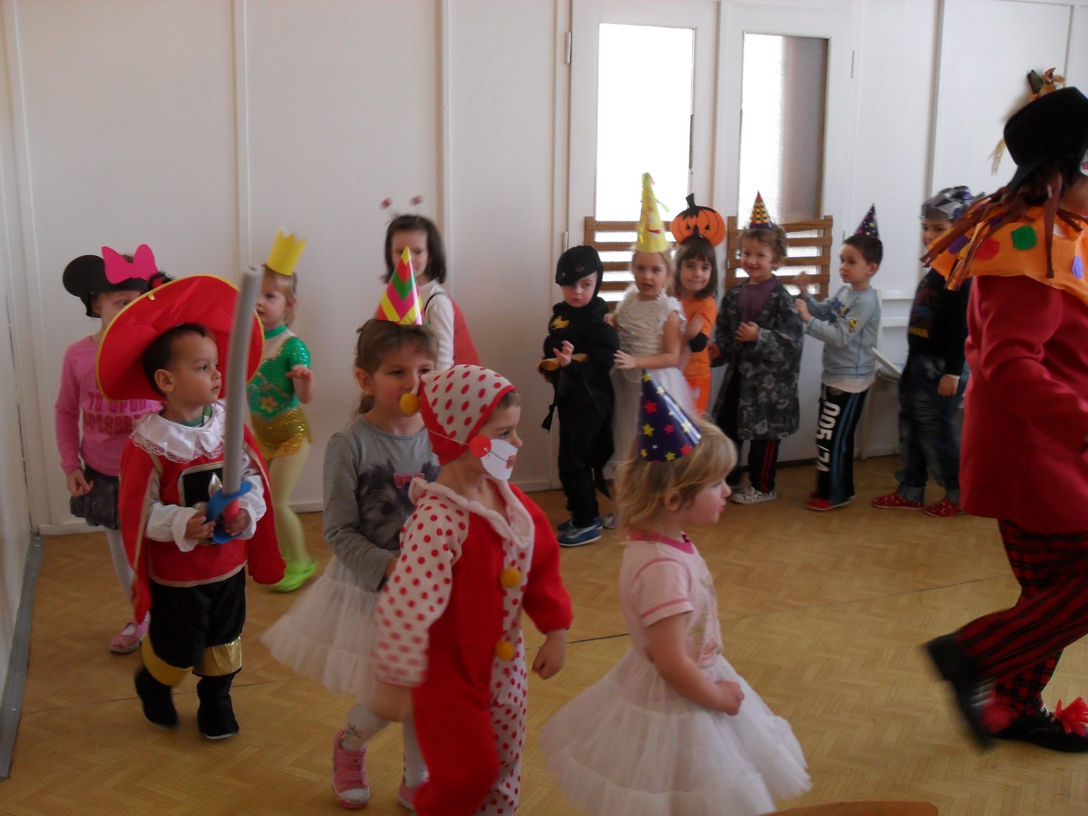 Fotogaléria Karneval Materská škola 2011 (20) Karneval Materská škola 2011